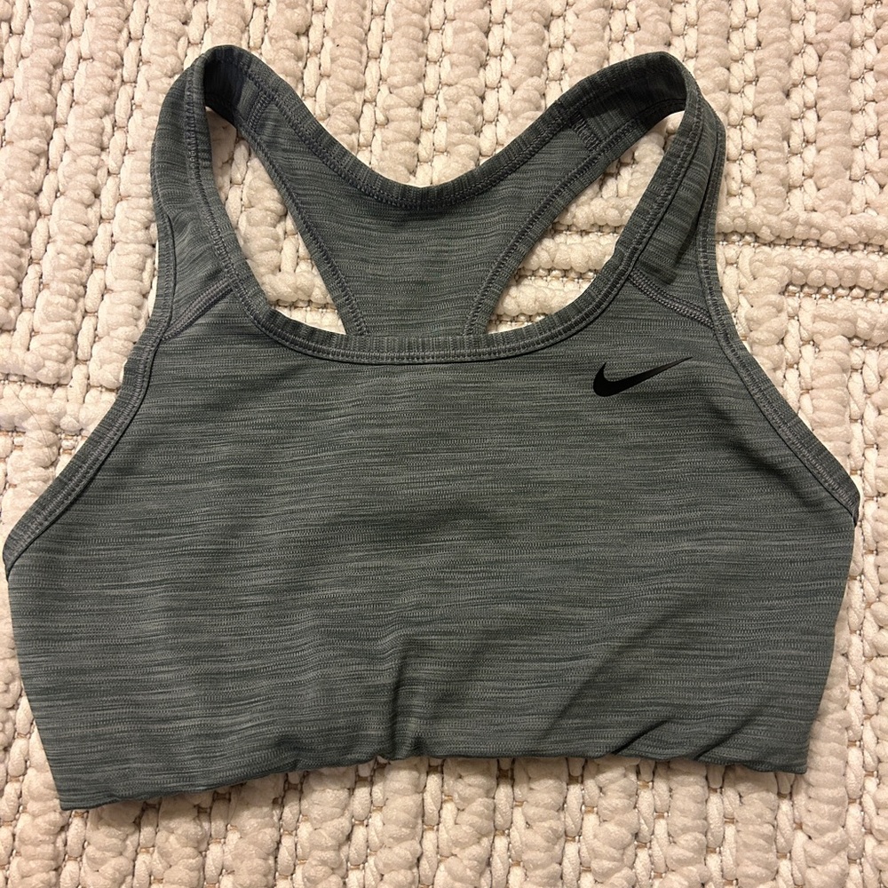 Women’s Nike Size XS Swoosh Sports Bra Gray